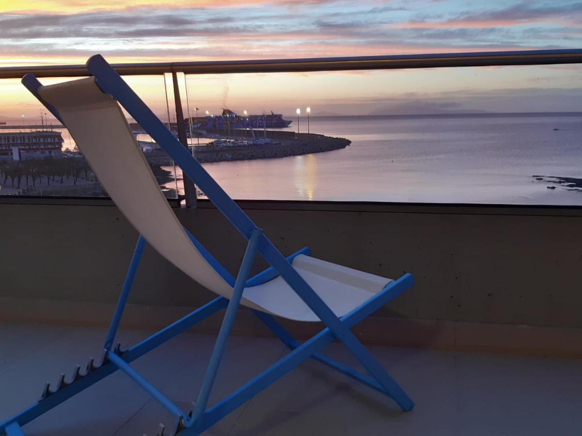 Boutique Lungomare Aparthotel Porto Torres Buitenkant foto